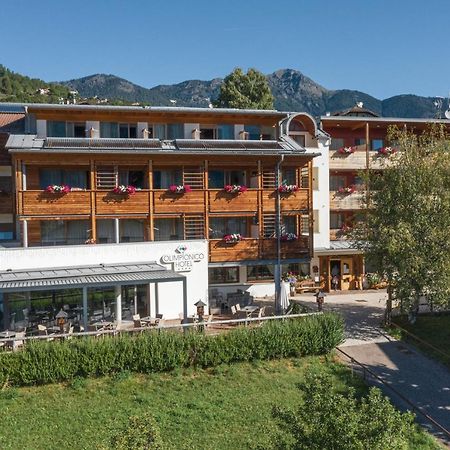 Olimpionico Hotel カステッロ・ディ・フィエンメ エクステリア 写真
