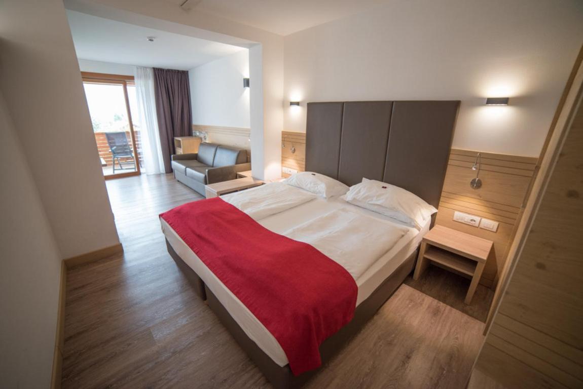 Olimpionico Hotel カステッロ・ディ・フィエンメ エクステリア 写真